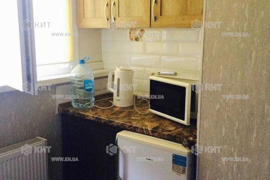 Продаж квартири Харків, Олексіївка, 20м²