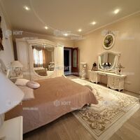 Продаж квартири Харків, Центр, 160м²