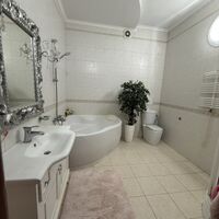 Продаж квартири Харків, Центр, 160м²