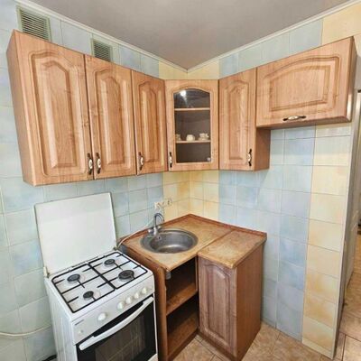 Продажа 	 Харків,  Тракторобудівників пр.   122