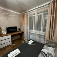 Продаж квартири Харків, ХТЗ, Рогань, 20м²