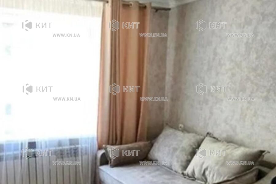 Продаж квартири Харків, ХТЗ, Рогань, 20м²