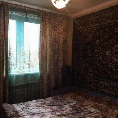 Продажа 	 Харків,  Метробудівників вул.   40