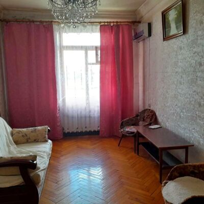Продажа 	 Харьков,  Героев Харькова (Московский) пр.   27