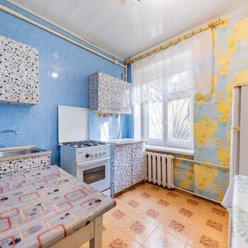 Аренда квартир - Харьков,  Архитектора Алёшина (Орджоникидзе) пр.  18