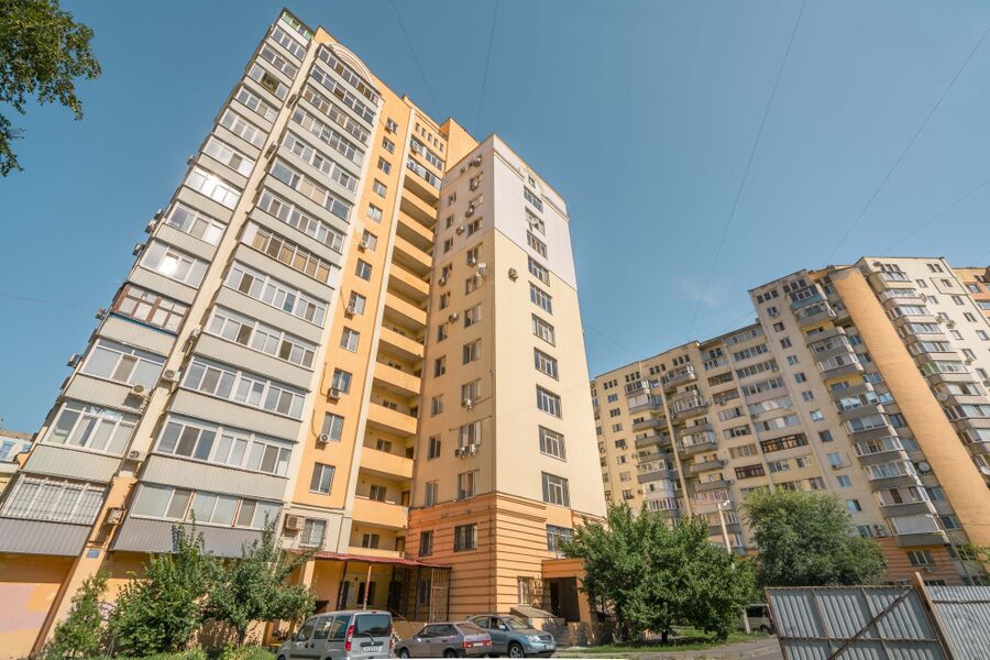 Продаж квартири Харків, Гагаріна, Спортивна, Захисників, 72м²