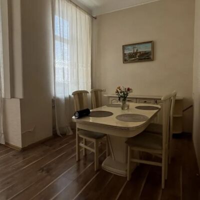 Продажа 	 Харків,  Гіршмана вул.   17