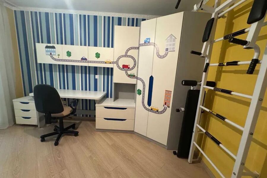 Продаж квартири Харків, Гагаріна, Спортивна, Захисників, 65м²