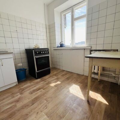 Продажа 	 Харьков,  Гимназическая (Красношкольная) наб.   26