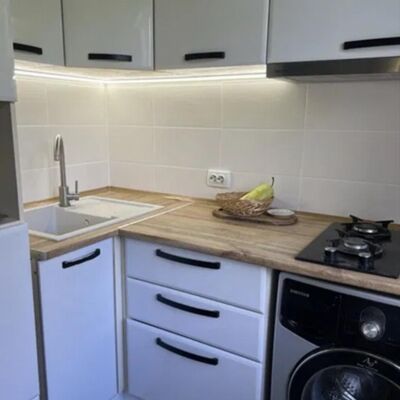 Продажа 	 Харків,  23 Серпня пров.   7