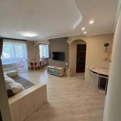 Продажа 	 Харків,  Стадіонний пр.   8