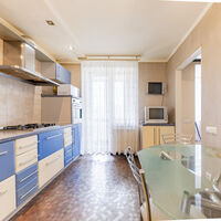 Продажа квартиры Харьков, Гагарина, Спортивная, Защитников, 76м²