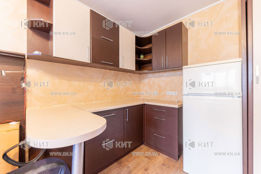 Продаж квартири Харків, Салтівка, 20м²