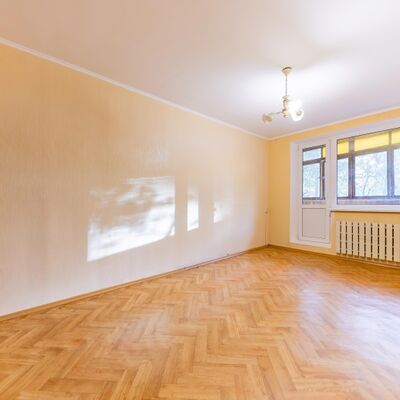 Продажа 	 Харків,  Аерокосмічний (Гагаріна) пр.   176