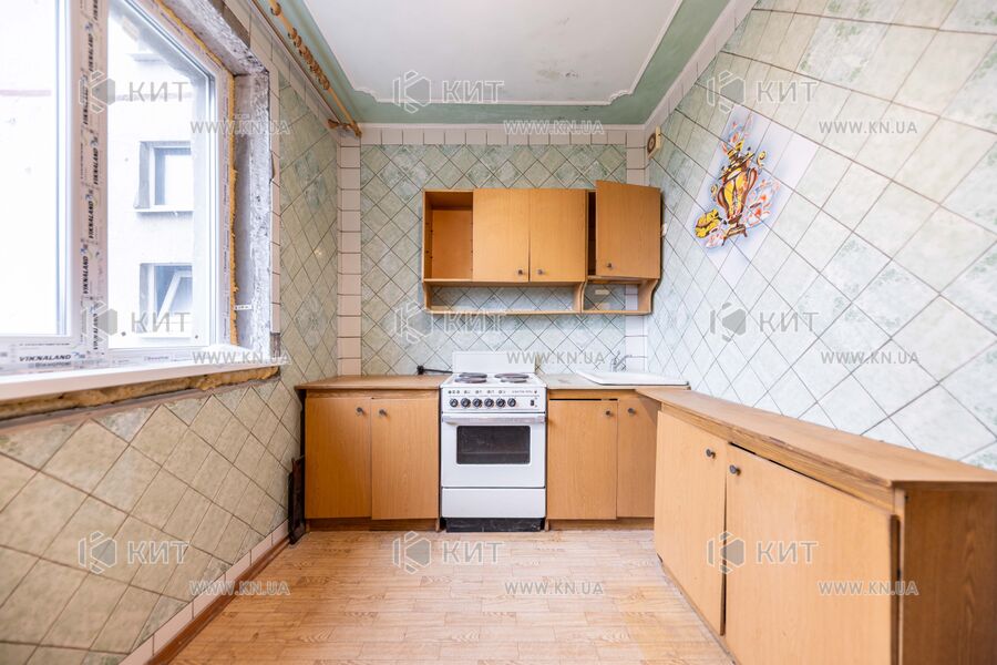 Продаж квартири Харків, Рогань, 70м²
