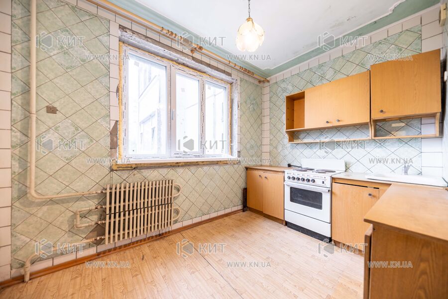 Продаж квартири Харків, Рогань, 70м²