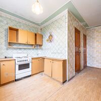 Продаж квартири Харків, Рогань, 70м²