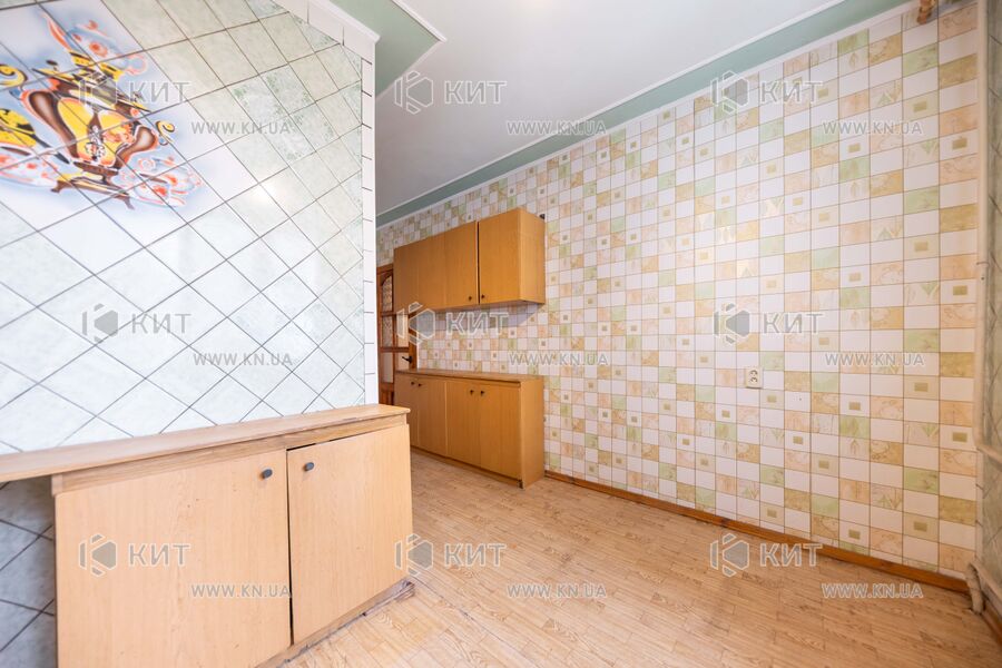 Продаж квартири Харків, Рогань, 70м²