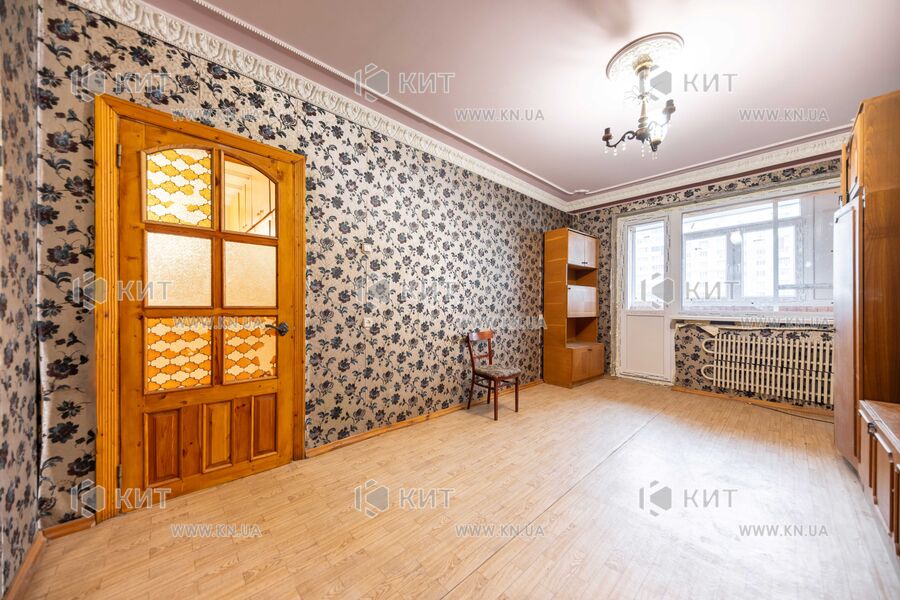 Продаж квартири Харків, Рогань, 70м²
