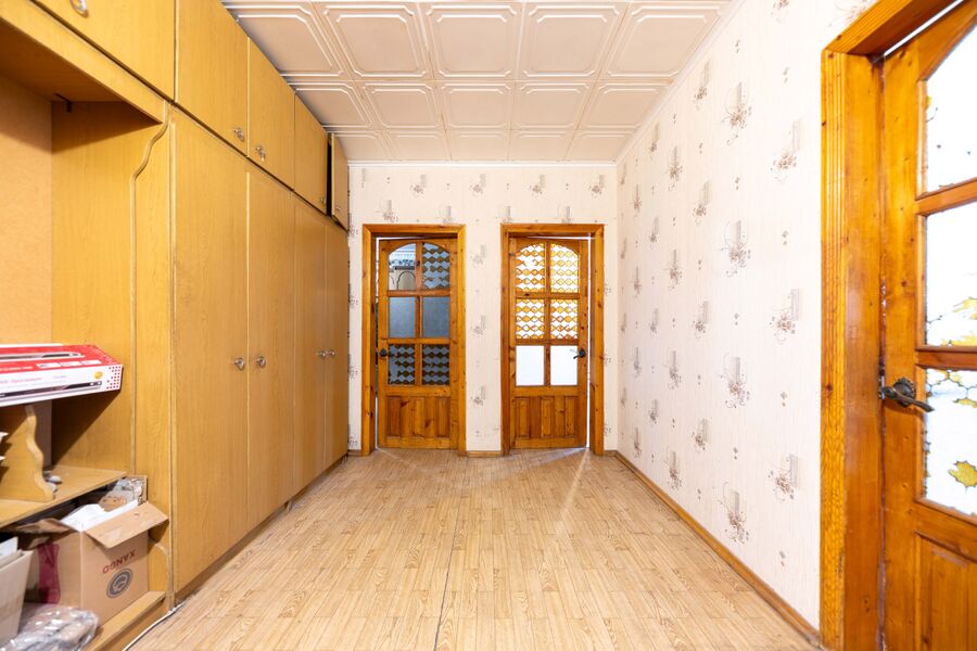Продаж квартири Харків, Рогань, 70м²