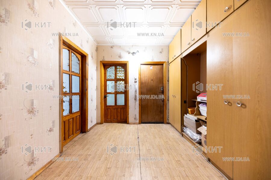 Продаж квартири Харків, Рогань, 70м²
