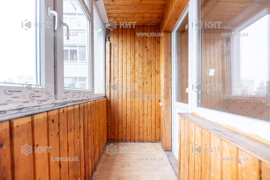 Продаж квартири Харків, Рогань, 70м²