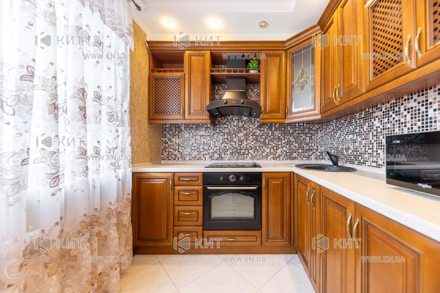 Продаж квартири Харків, Рогань, 70м²