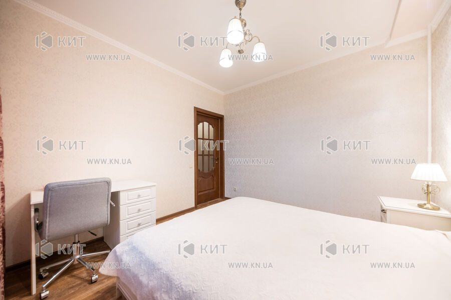 Продаж квартири Харків, Рогань, 70м²