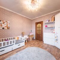 Продаж квартири Харків, Рогань, 70м²