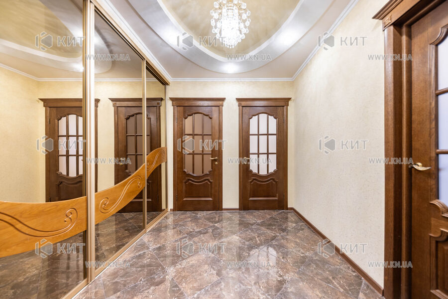 Продаж квартири Харків, Рогань, 70м²