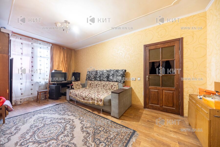 Продаж квартири Харків, ХТЗ, Рогань, 33м²