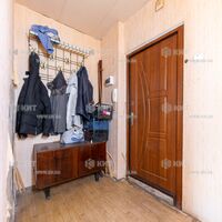 Продаж квартири Харків, ХТЗ, Рогань, 33м²