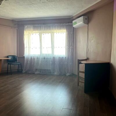 Продажа 	 Харків, Супутник Василя Стуса (Механізаторська) вул.   21