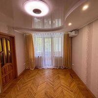 Продаж квартири Харків, ХТЗ, Рогань, 46.4м²