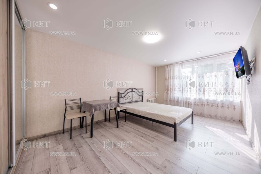 Продаж квартири Харків, Павлове Поле, 18м²