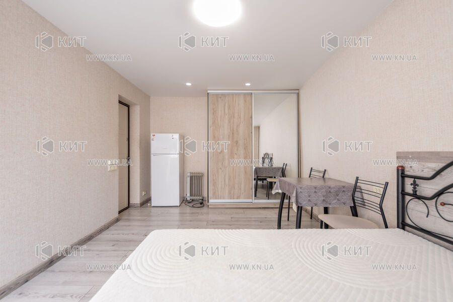 Продаж квартири Харків, Павлове Поле, 18м²
