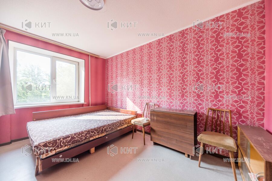 Продаж квартири Харків, Павлове Поле, 13м²