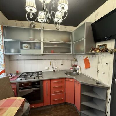 Продажа 	 Харьков,  23 Августа пер.   7