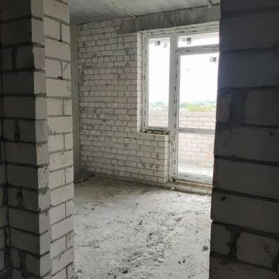 Продажа 	 Харьков, Ньютона Сергея Барсукова (Федоренко) ул.   10