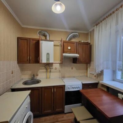 Продажа 	 Харьков,  Отакара Яроша ул.   19