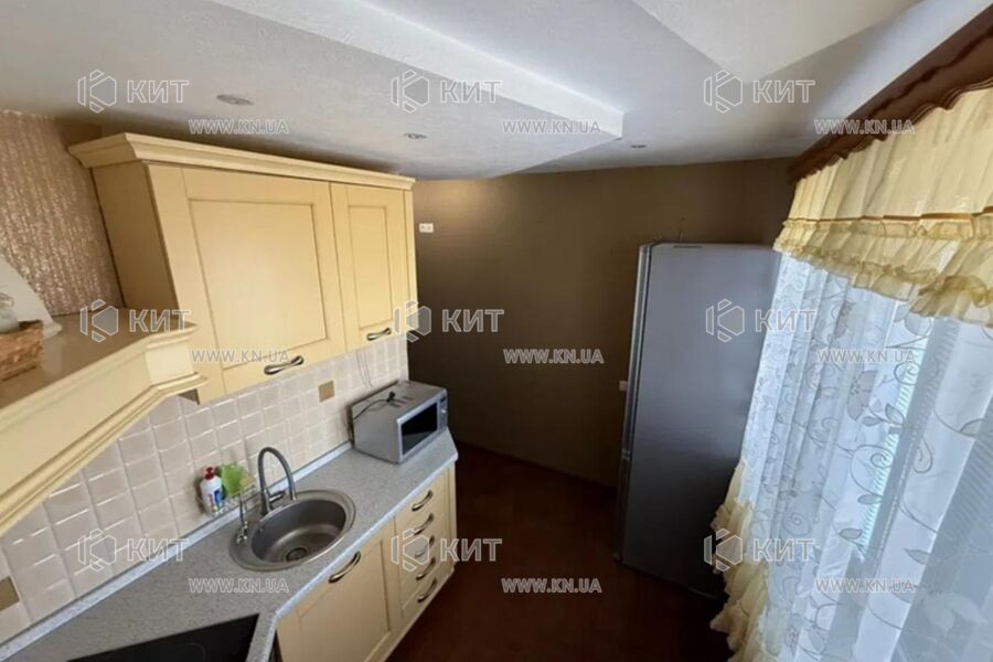 Продаж квартири Харків, ХТЗ, Рогань, 50м²