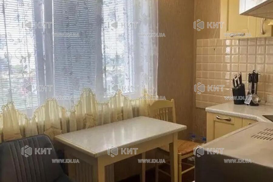 Продаж квартири Харків, ХТЗ, Рогань, 50м²