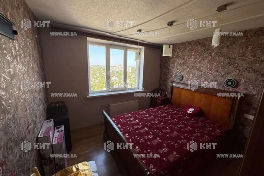 Продаж квартири Харків, ХТЗ, Рогань, 50м²