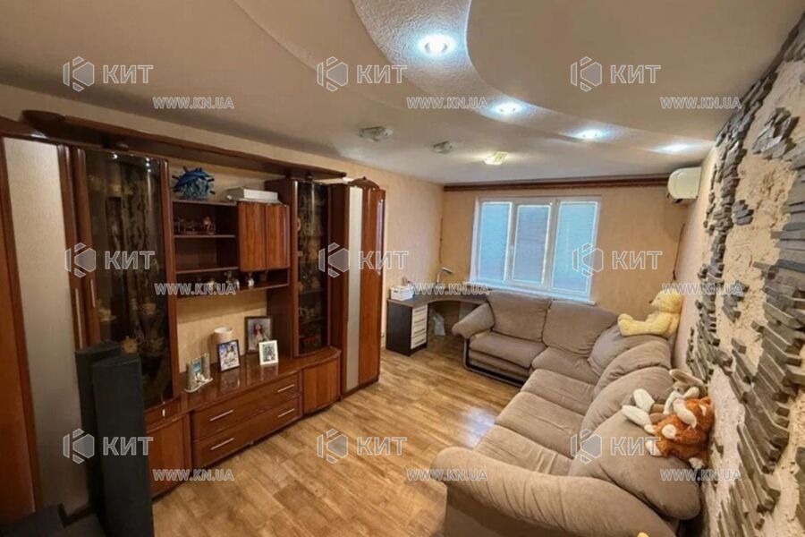Продаж квартири Харків, ХТЗ, Рогань, 50м²