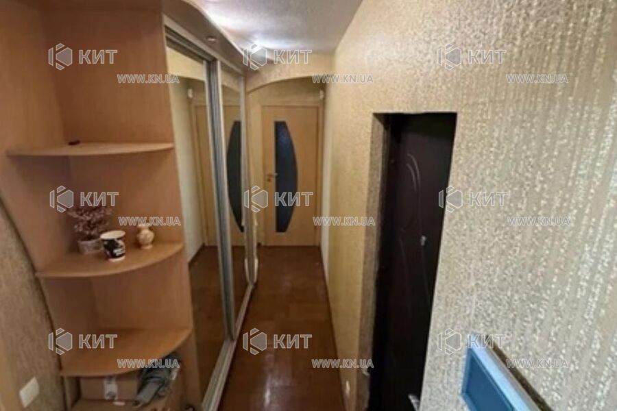 Продаж квартири Харків, ХТЗ, Рогань, 50м²