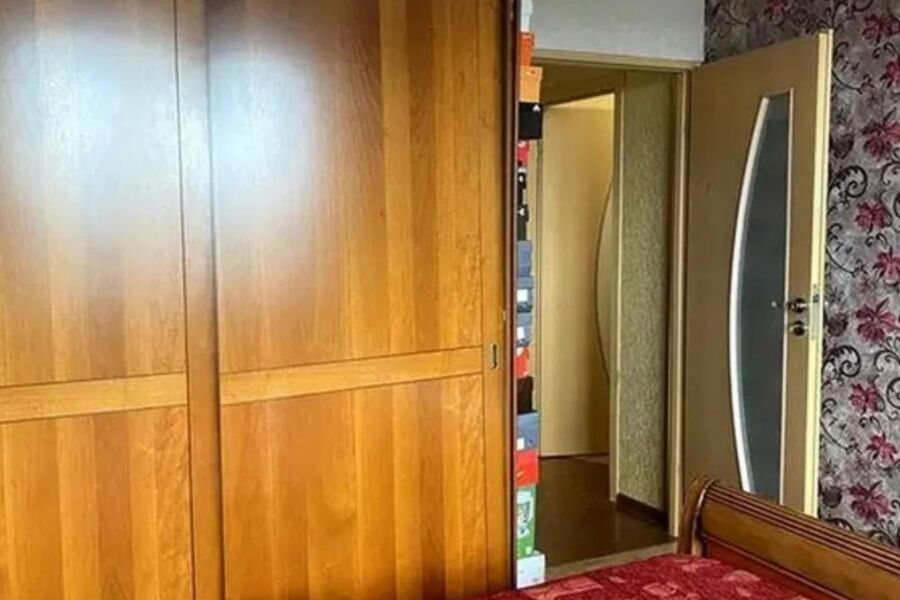 Продаж квартири Харків, ХТЗ, Рогань, 50м²