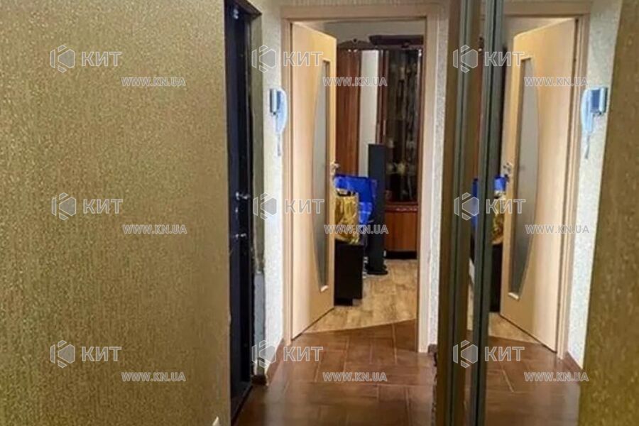 Продаж квартири Харків, ХТЗ, Рогань, 50м²