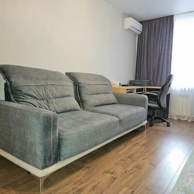 Продажа 	 Харьков,  Приречная (Продольная) ул.   1А