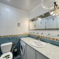 Продажа квартиры Харьков, Гагарина, Спортивная, Защитников, 68м²