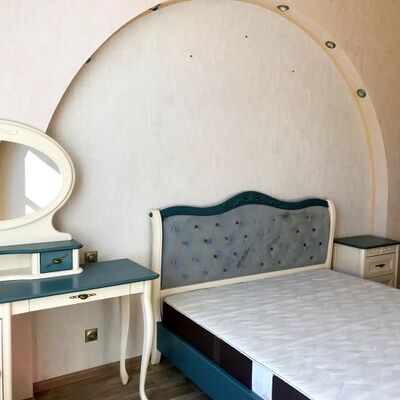 Продажа 	 Харків,  Куликівський узвіз (Революції) вул.   14